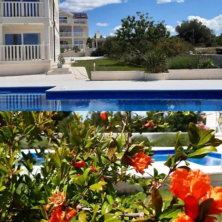 Apartment Villa Bachelor Apartments Vodice