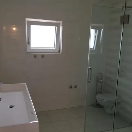 Villa Bachelor Apartments Apartment