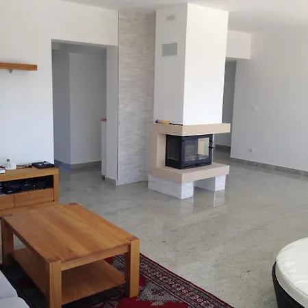 Bachelor Apartamento