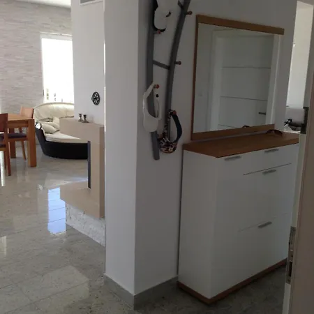 Villa Bachelor Apartments