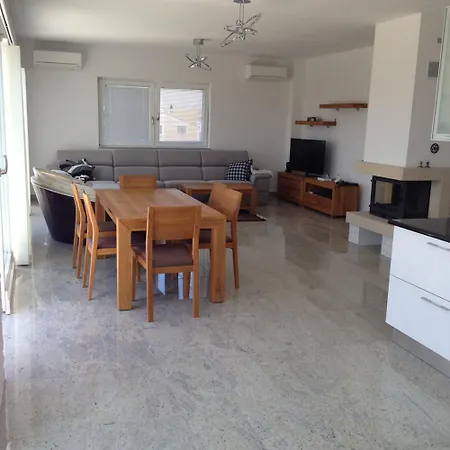 Villa Bachelor Apartments * Vodice