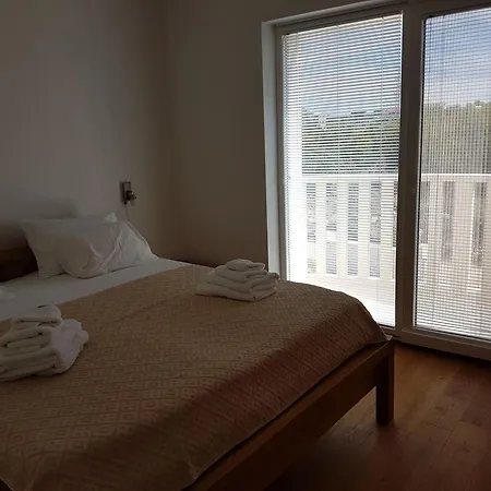 Bachelor Apartamento