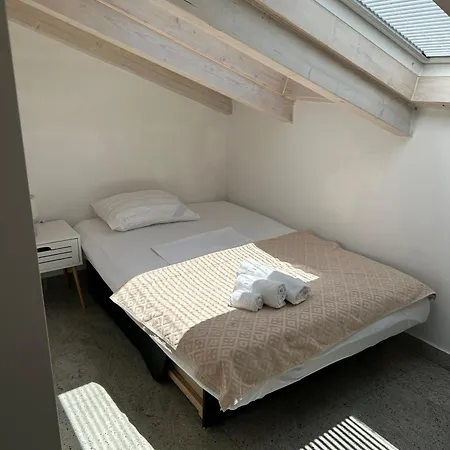 Villa Bachelor Apartments Apartment Vodice